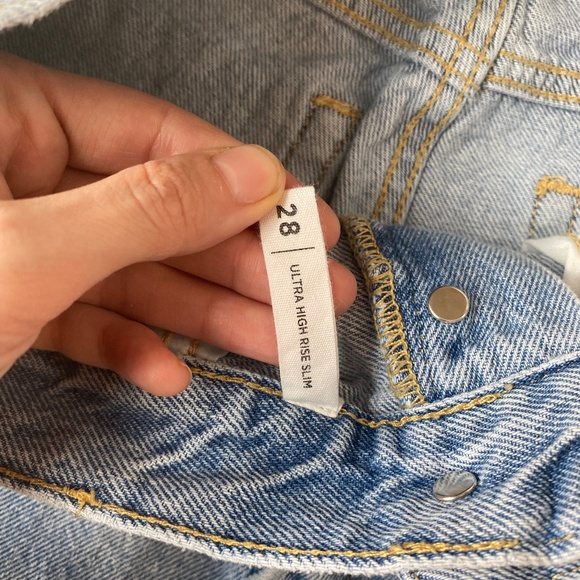 Pacsun Jeans Size 28 Ultra High Rise Slim Distressed Ripped Jeans - Picture 4 of 7